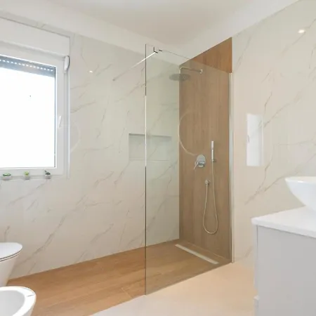 Amazing In With Sauna