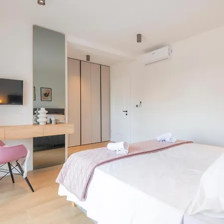 Amazing In With Sauna Grubine