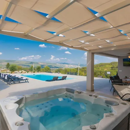 Amazing In With Sauna